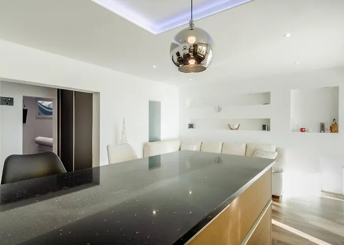 公寓 Luxury Martinis With Pool 斯普利特