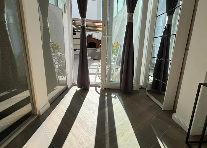 Luxury Martinis With Pool 斯普利特